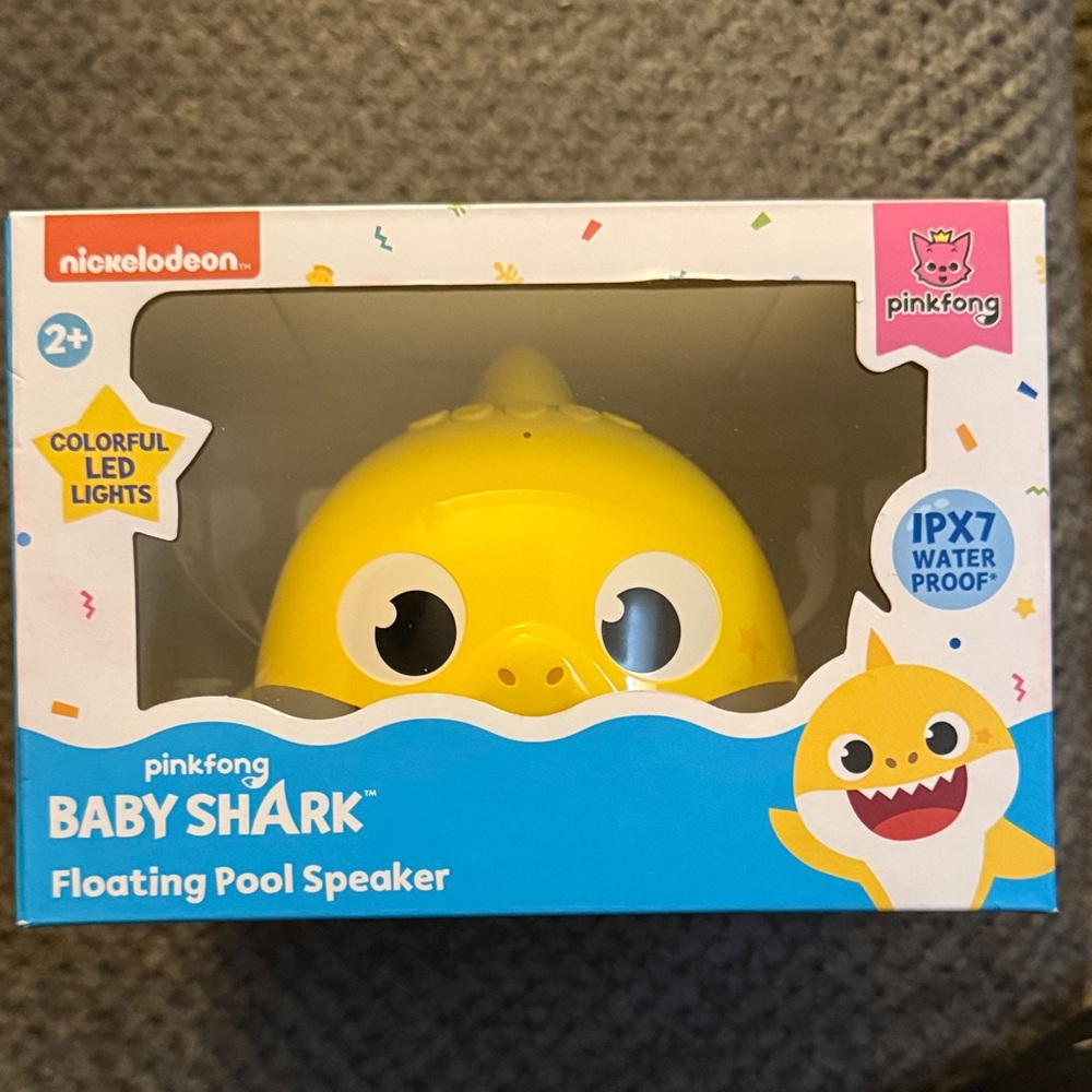 Pinkfong Baby Shark Yellow Floating Pool Speaker